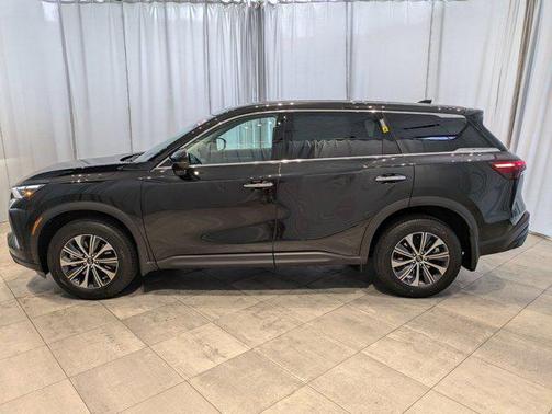 2025 INFINITI QX60 Pure