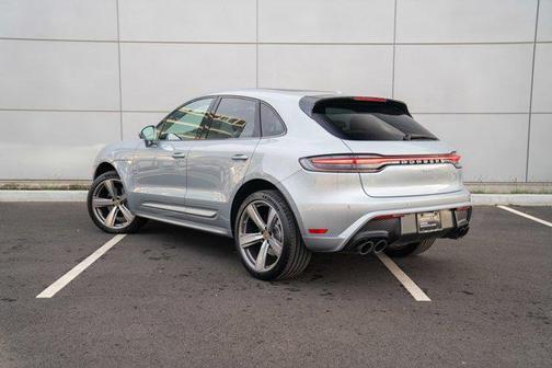 2024 Porsche Macan T