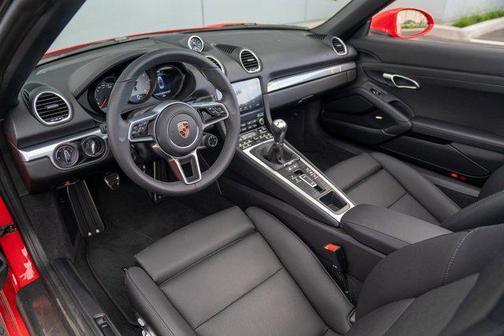 2025 Porsche 718 Boxster S