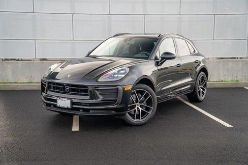 2025 Porsche Macan AWD