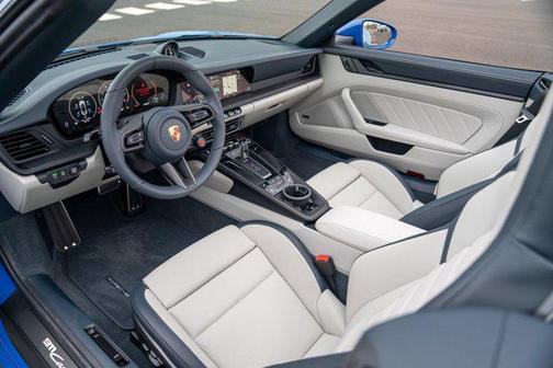 2026 Porsche 911 Carrera GTS