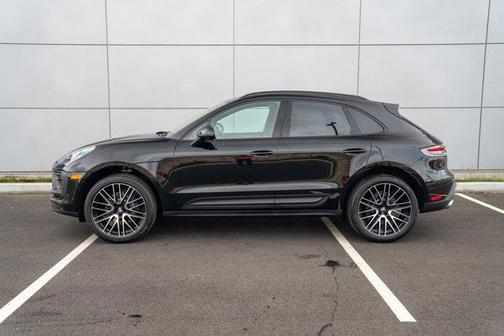 2026 Porsche Macan AWD