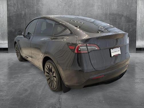 2024 Tesla Model Y Long Range Dual Motor All-Wheel Drive