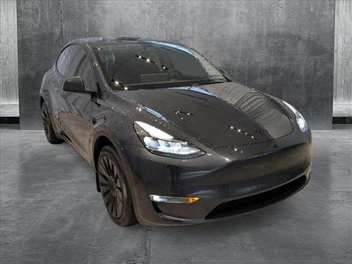 2024 Tesla Model Y Long Range Dual Motor All-Wheel Drive