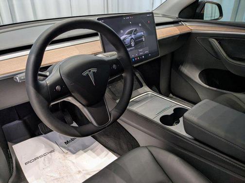 2024 Tesla Model Y Long Range Dual Motor All-Wheel Drive