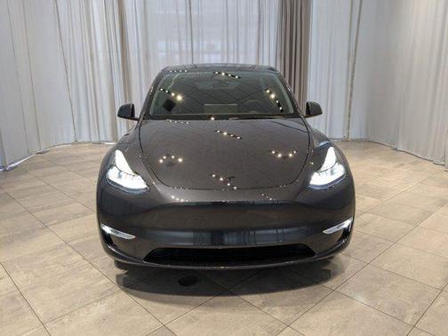 2024 Tesla Model Y Long Range Dual Motor All-Wheel Drive