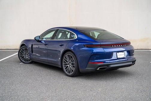 2024 Porsche Panamera 4