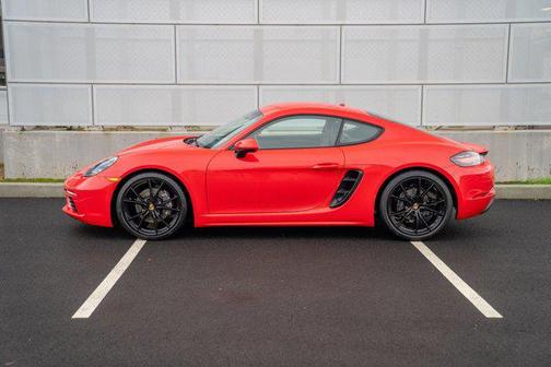 2024 Porsche 718 Cayman Style Edition