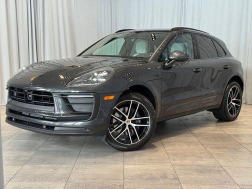2025 Porsche Macan AWD