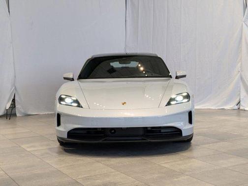 2025 Porsche Taycan RWD