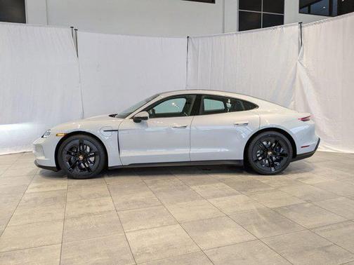 2025 Porsche Taycan RWD