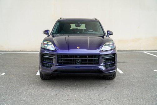 2025 Porsche Cayenne GTS