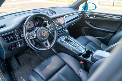 2020 Porsche Macan S