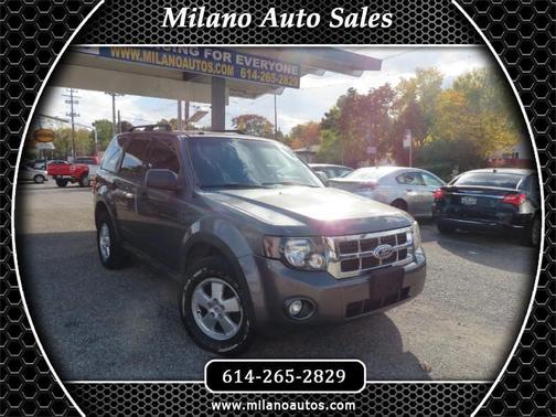 Photo 1 of 17 of 2011 Ford Escape XLT