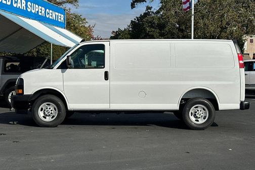 2025 Chevrolet Express 2500 RWD 2500 Regular Wheelbase WT