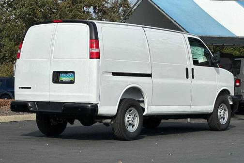 2025 Chevrolet Express 2500 RWD 2500 Regular Wheelbase WT