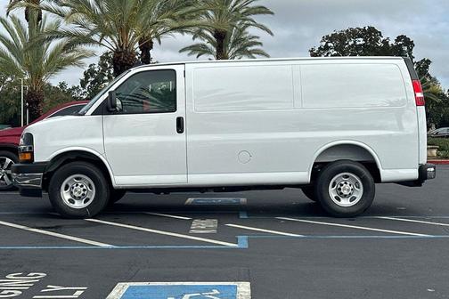 2025 Chevrolet Express 2500 RWD 2500 Regular Wheelbase WT
