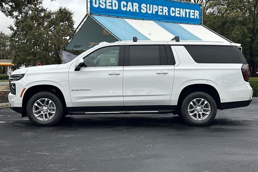 2026 Chevrolet Suburban LS