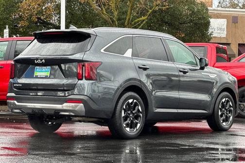 2024 Kia Sorento S