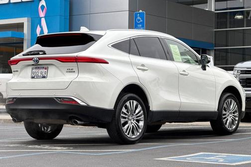 2022 Toyota Venza XLE