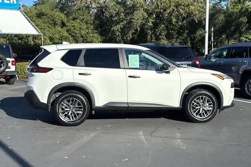 2021 Nissan Rogue S