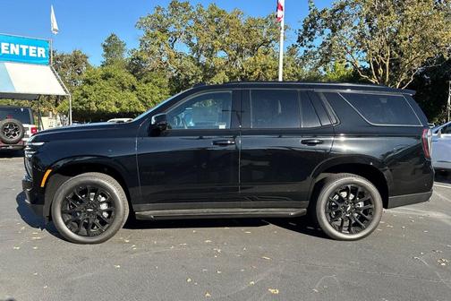 2026 Chevrolet Tahoe 4WD RST