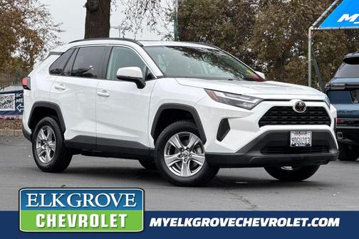 2022 Toyota RAV4 XLE