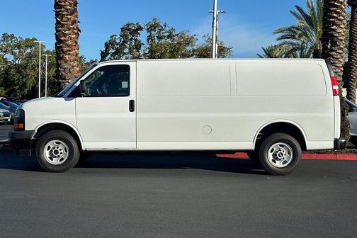2023 GMC Savana 2500 Work Van