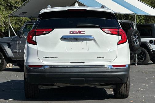 2021 GMC Terrain SLT