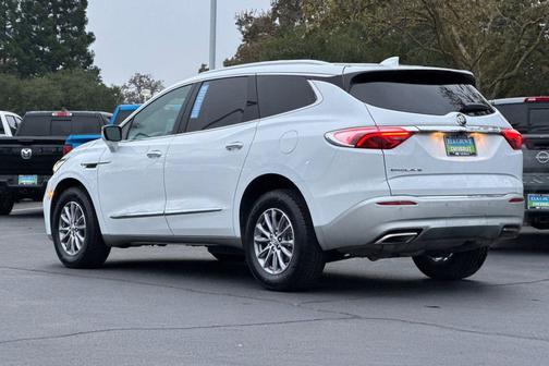 2023 Buick Enclave Essence FWD