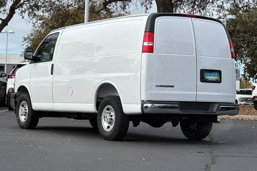 2025 Chevrolet Express 2500 RWD 2500 Regular Wheelbase WT