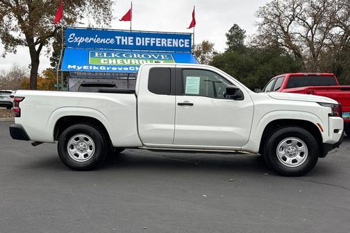 2022 Nissan Frontier S