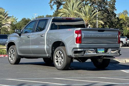 2025 Chevrolet Silverado 1500 LT