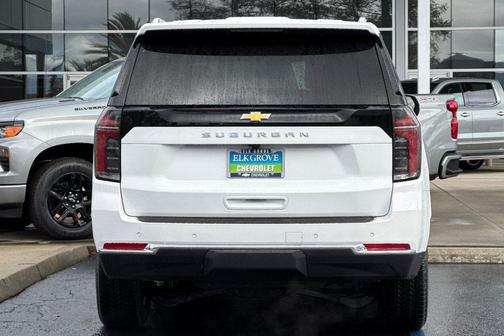 2026 Chevrolet Suburban LS