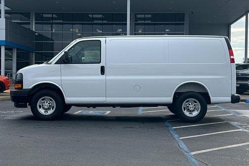 2025 Chevrolet Express 2500 RWD 2500 Regular Wheelbase WT