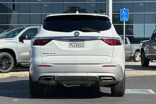 2023 Buick Enclave Essence FWD