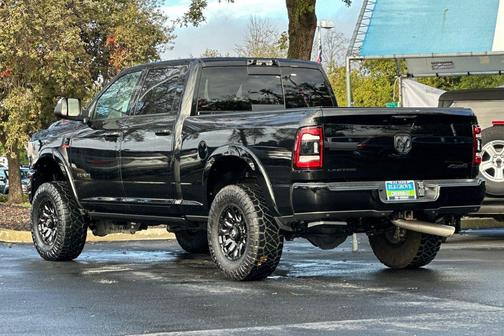 2022 RAM 2500 Limited Crew Cab 4x4 6'4' Box