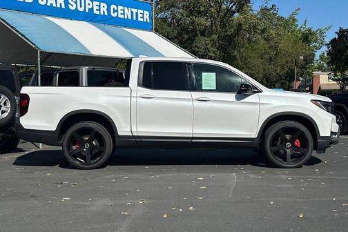 2023 Honda Ridgeline Black