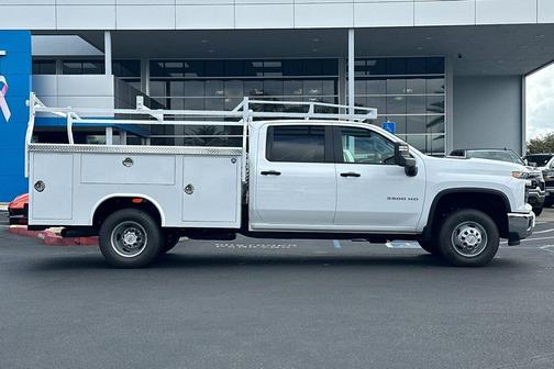2025 Chevrolet Silverado 3500 WT