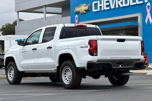 2025 Chevrolet Colorado WT