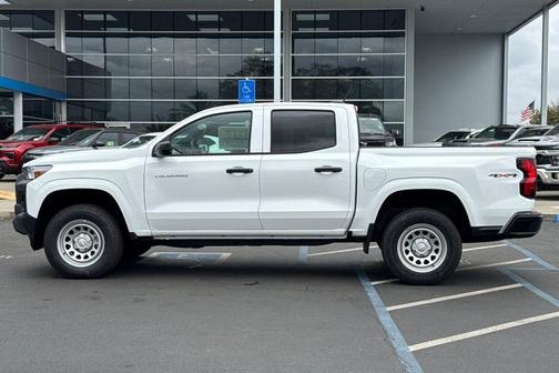 2025 Chevrolet Colorado WT