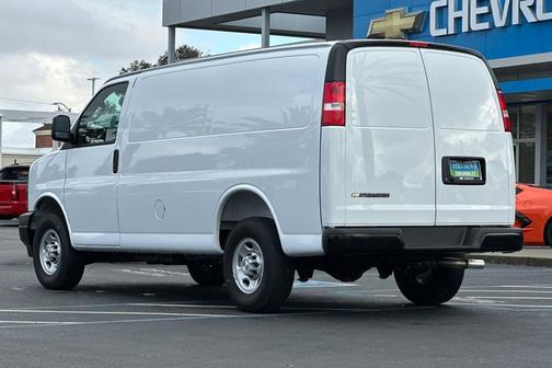 2025 Chevrolet Express 2500 RWD 2500 Regular Wheelbase WT