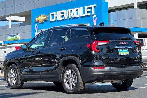 2024 GMC Terrain SLT