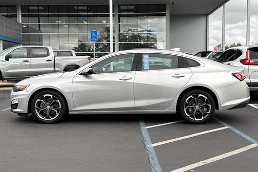 2022 Chevrolet Malibu FWD LT