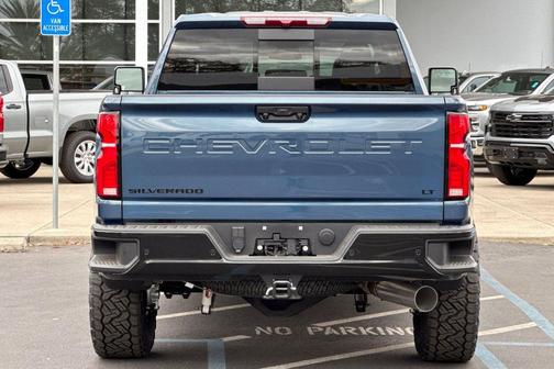 2025 Chevrolet Silverado 2500 LT