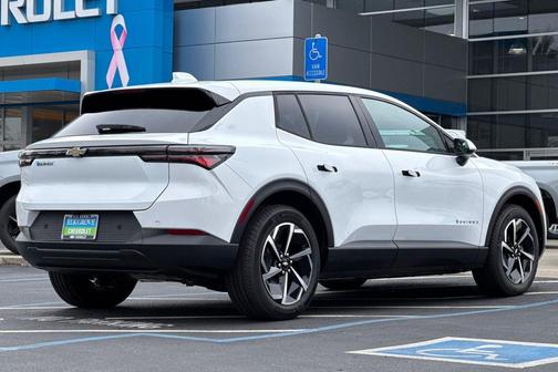 2026 Chevrolet Equinox EV LT