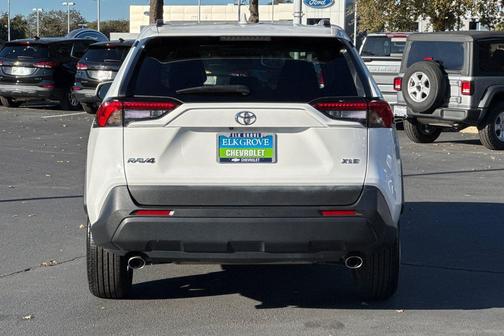 2023 Toyota RAV4 XLE