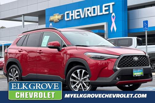 2024 Toyota Corolla Cross XLE