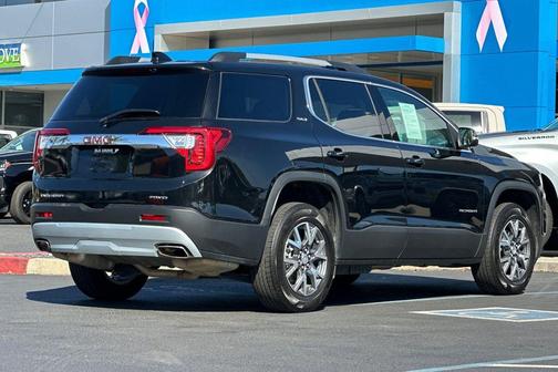 2023 GMC Acadia AWD SLT