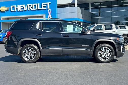 2023 GMC Acadia AWD SLT